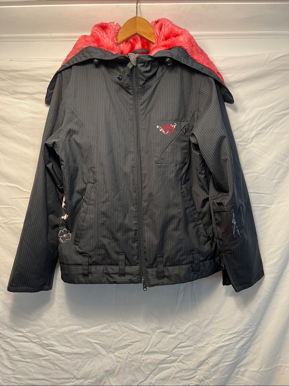 Roxy Girls/Teen Ski Jacket Black And Pink Excellent Condition